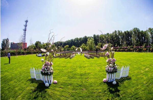 北京户外婚礼草坪酒店推荐-草坪婚礼场地